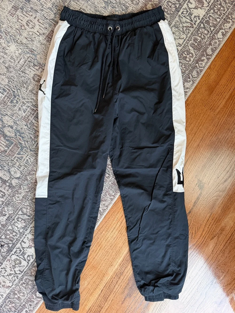 Air Jordan Black White Woven Track Pants Joggers Jumpman Men’s M